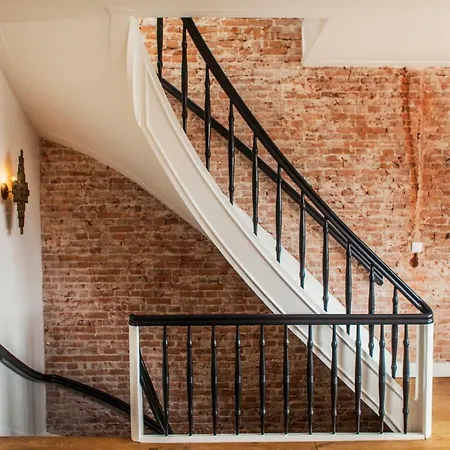 Livia's Hideaway 8: Oud-west Apartment *